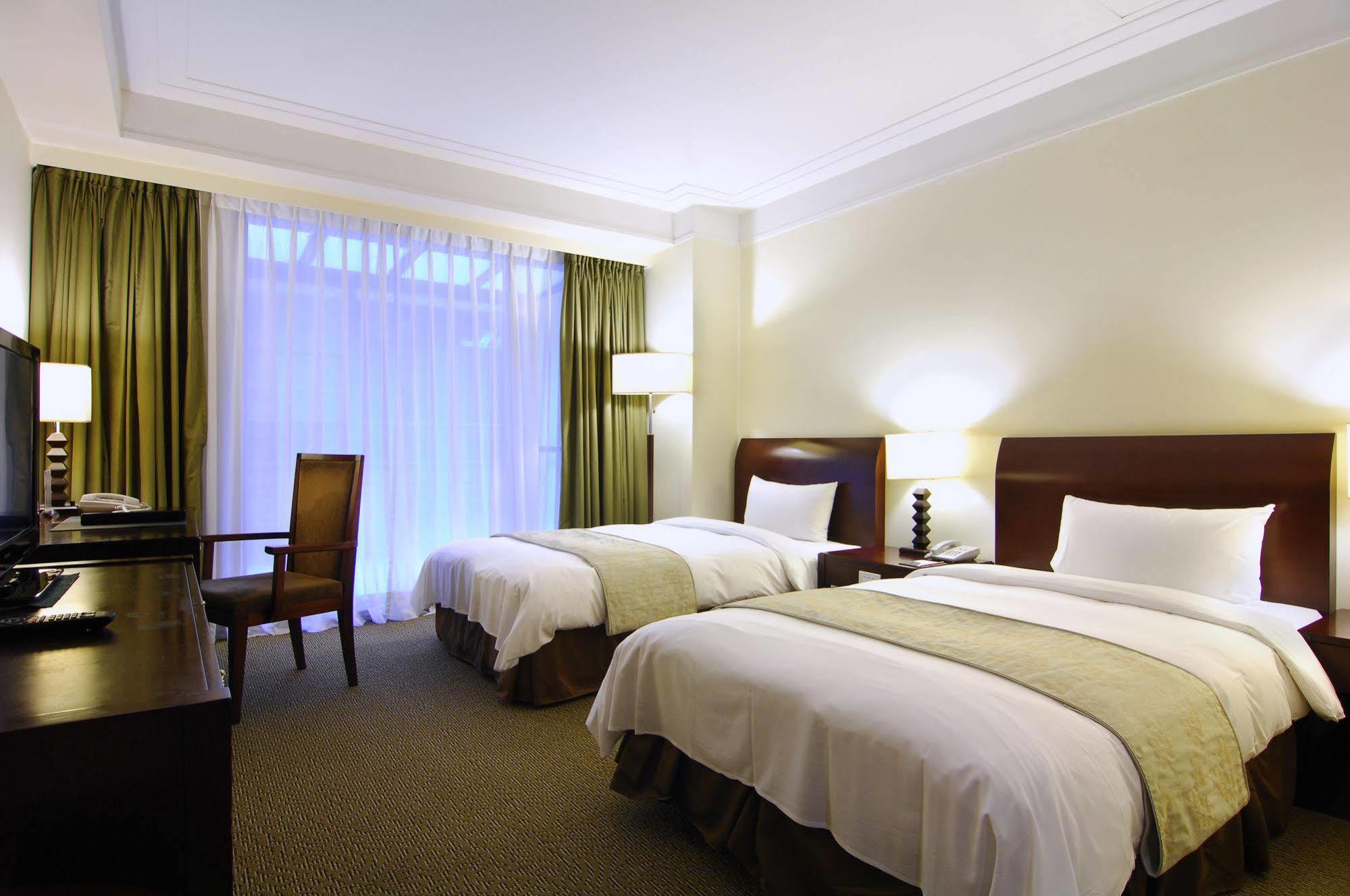Fullon Poshtel Jhongli Hotel Csungli Kültér fotó