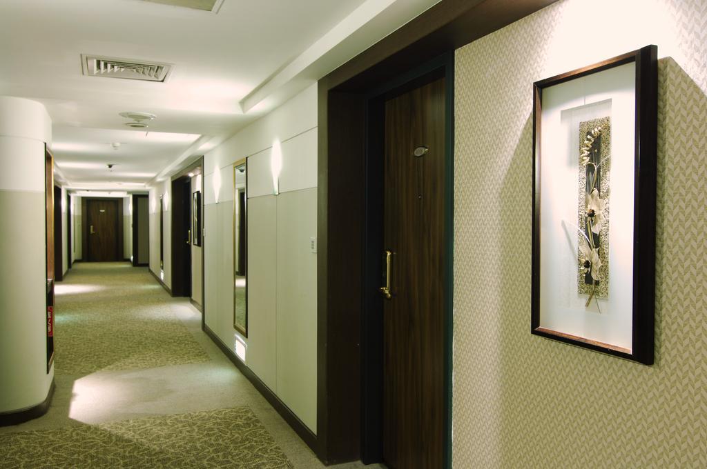 Fullon Poshtel Jhongli Hotel Csungli Kültér fotó